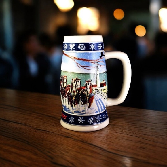 1995 Budweiser - “Lighting The Way Home” Holiday Stein - Picture 4 of 16